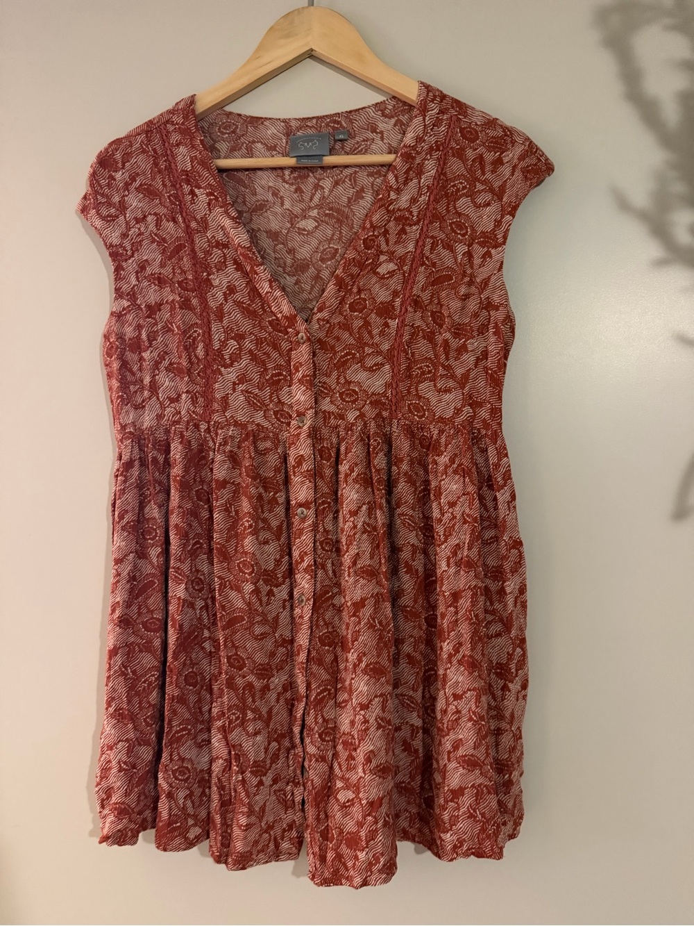 Anthropologie Red Floral V-Neck Button-Front Tunic